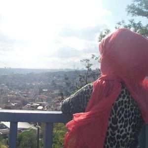 Meet your Posher, Huda